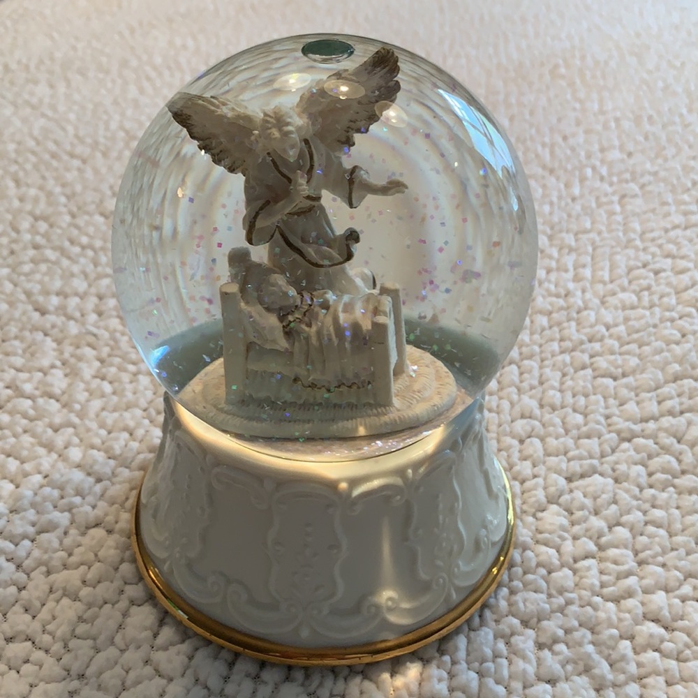 Lefton Snow Globe Guardian Angel Music Box